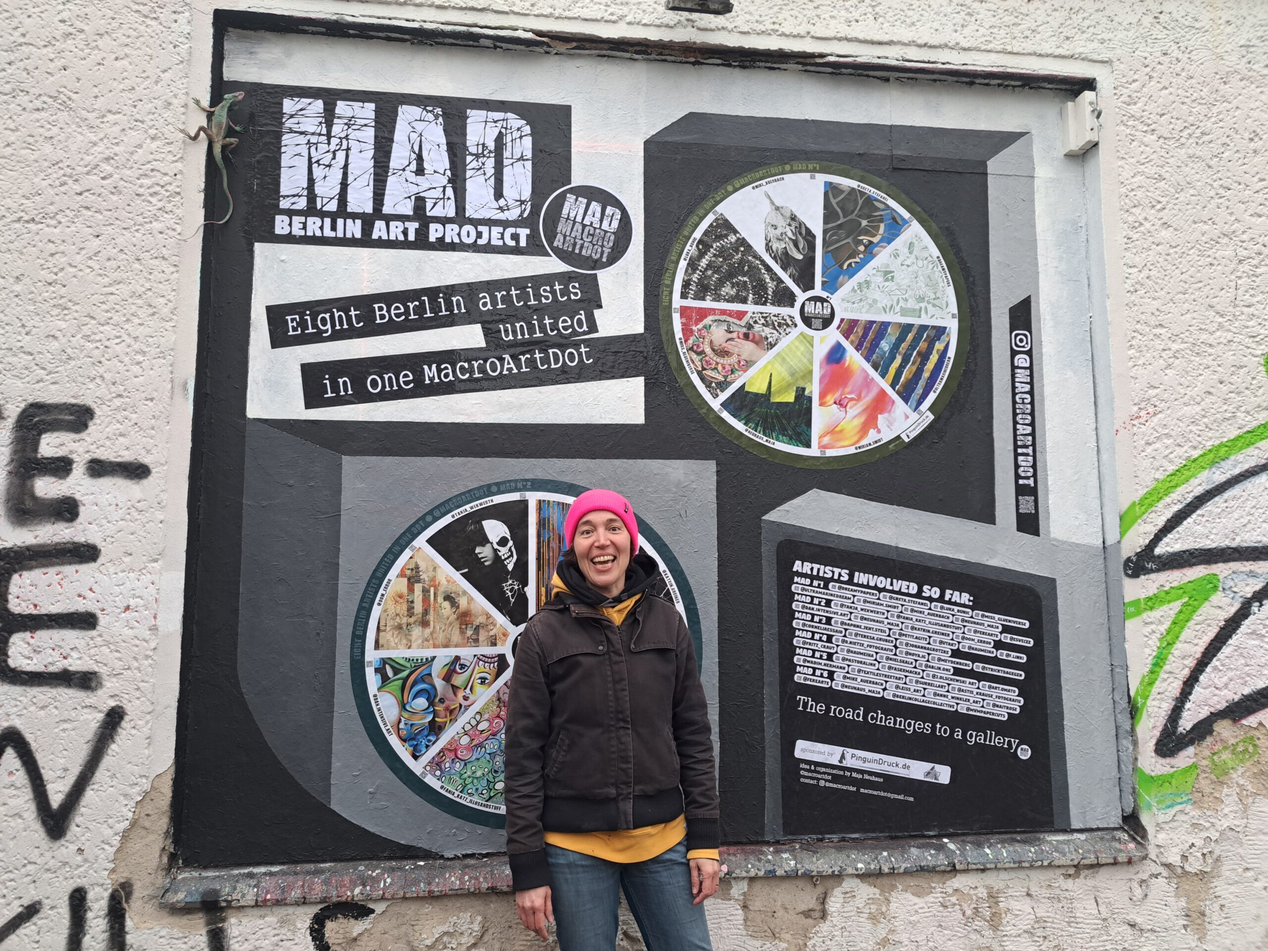 Artist Maja Neuhaus in front of MacroArtDots on the Gretlwand, Pasteup Aktion